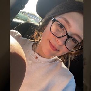 Meet your Posher, Mya